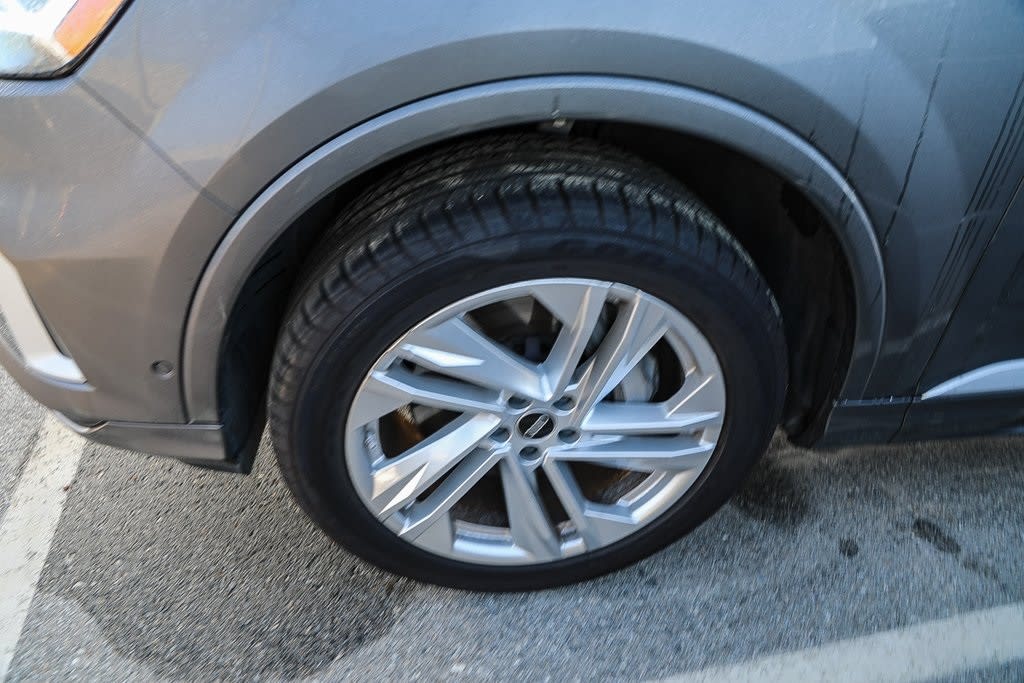 Thumbnail: 2023 Audi Q7 - 7