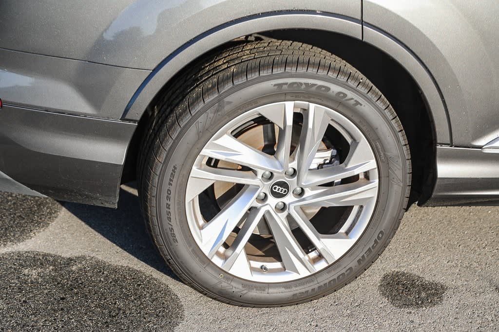 Thumbnail: 2023 Audi Q7 - 18