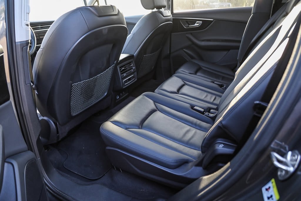 Thumbnail: 2023 Audi Q7 - 10