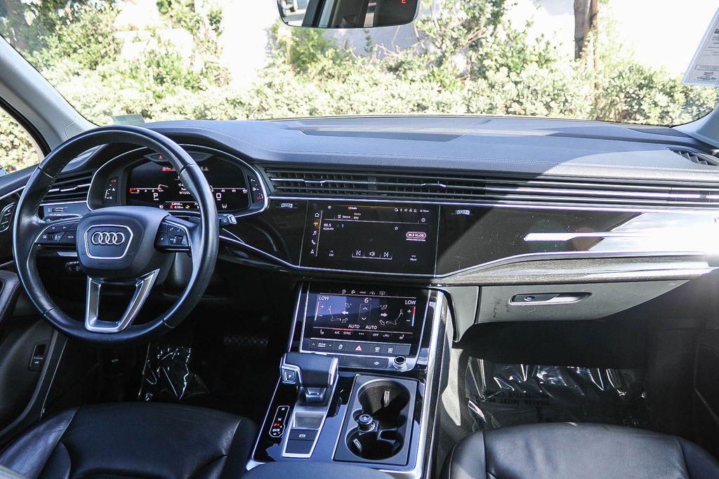 Thumbnail: 2024 Audi Q7 - 2