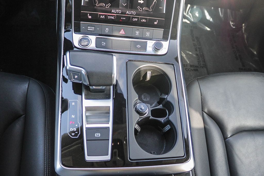 Thumbnail: 2024 Audi Q7 - 13