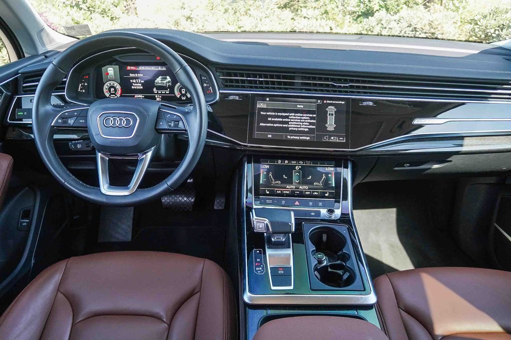 Thumbnail: 2023 Audi Q7 - 2