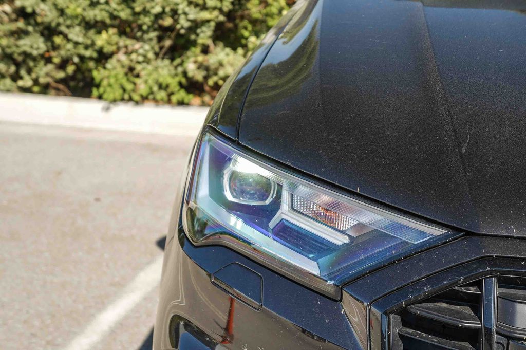 Thumbnail: 2023 Audi Q7 - 6