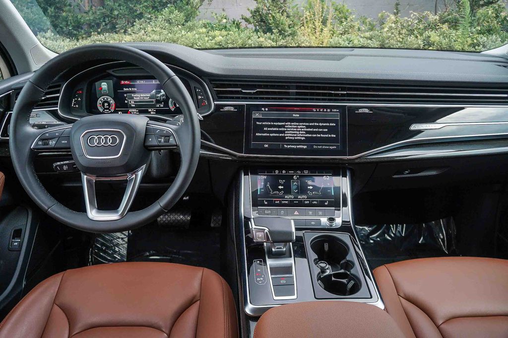 Thumbnail: 2023 Audi Q7 - 2