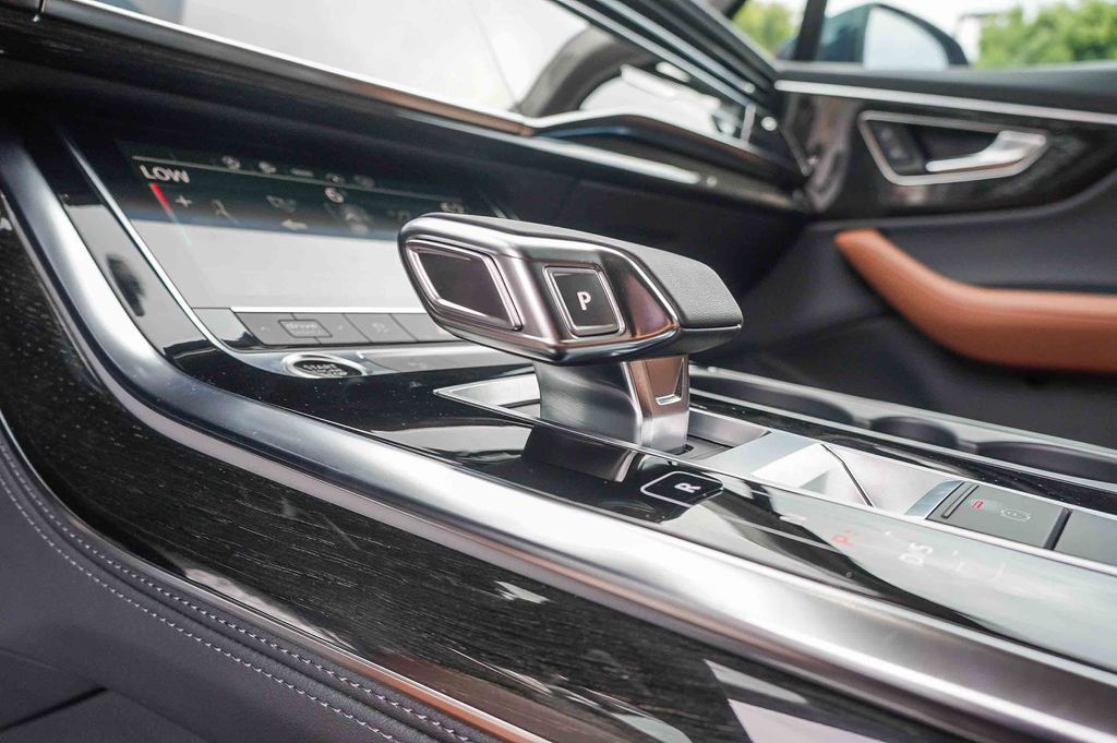 Thumbnail: 2023 Audi Q7 - 28