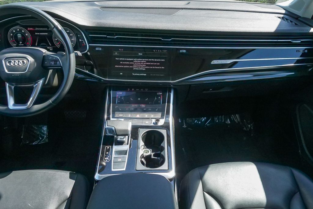 Thumbnail: 2023 Audi Q7 - 2