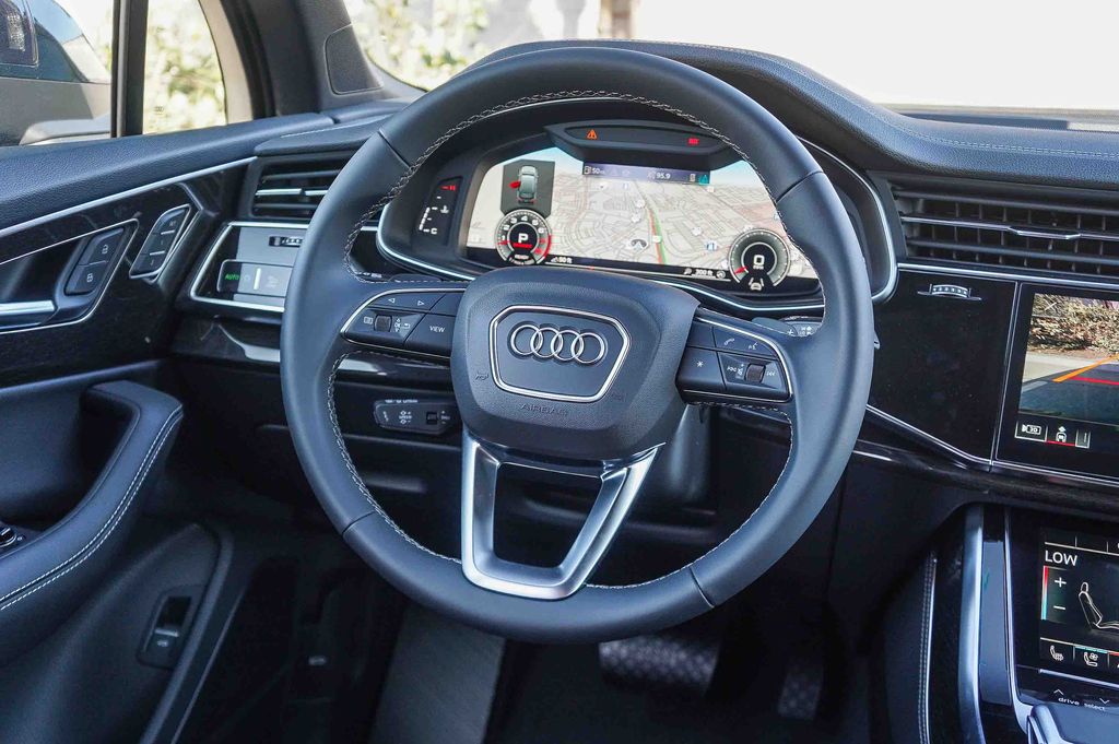 Thumbnail: 2026 Audi Q7 - 9
