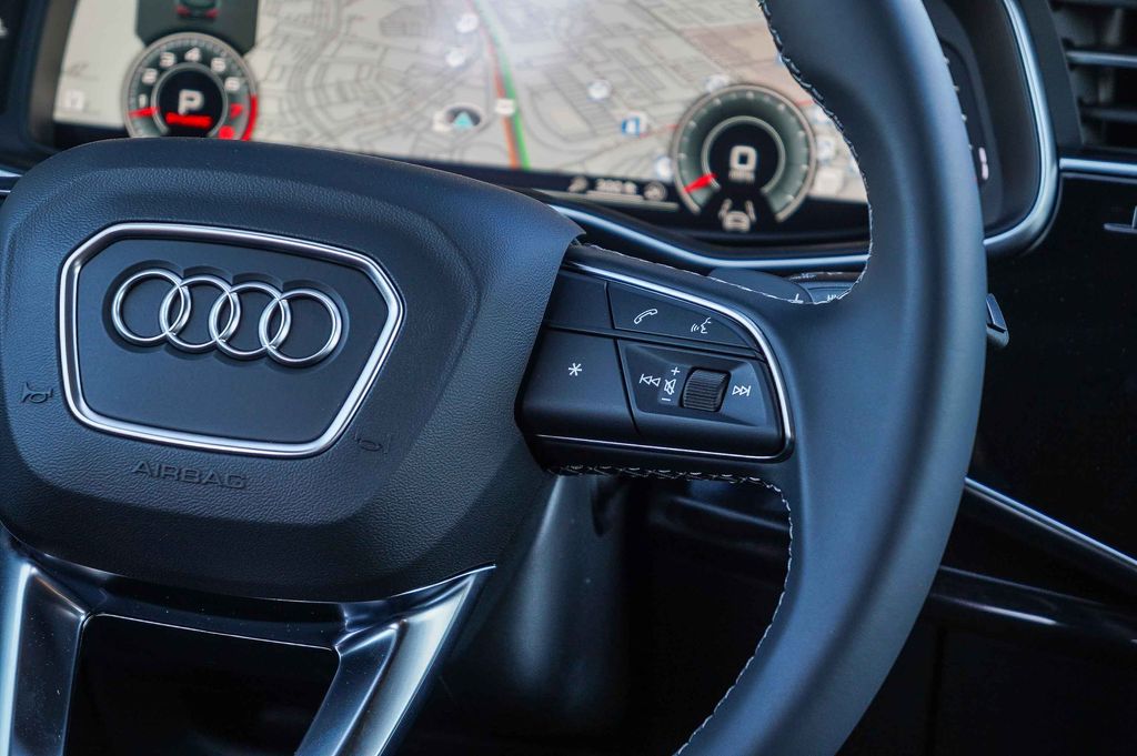 Thumbnail: 2026 Audi Q7 - 22
