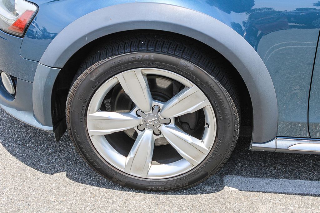Thumbnail: 2015 Audi Allroad - 6