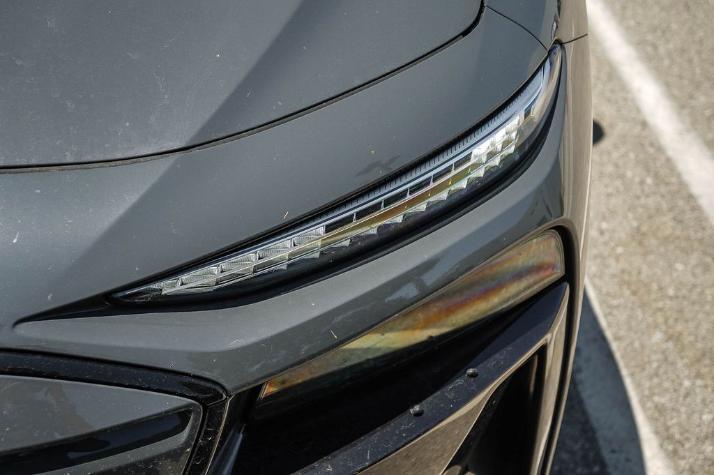 Thumbnail: 2025 Audi e-tron - 6
