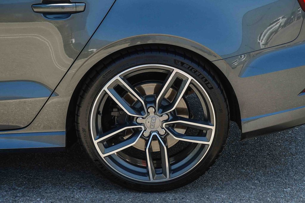 Thumbnail: 2017 Audi S3 - 22