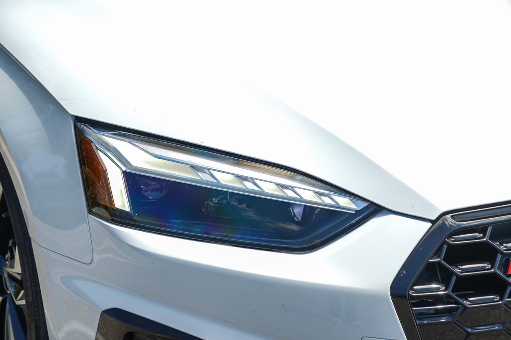 Thumbnail: 2023 Audi S5 - 14