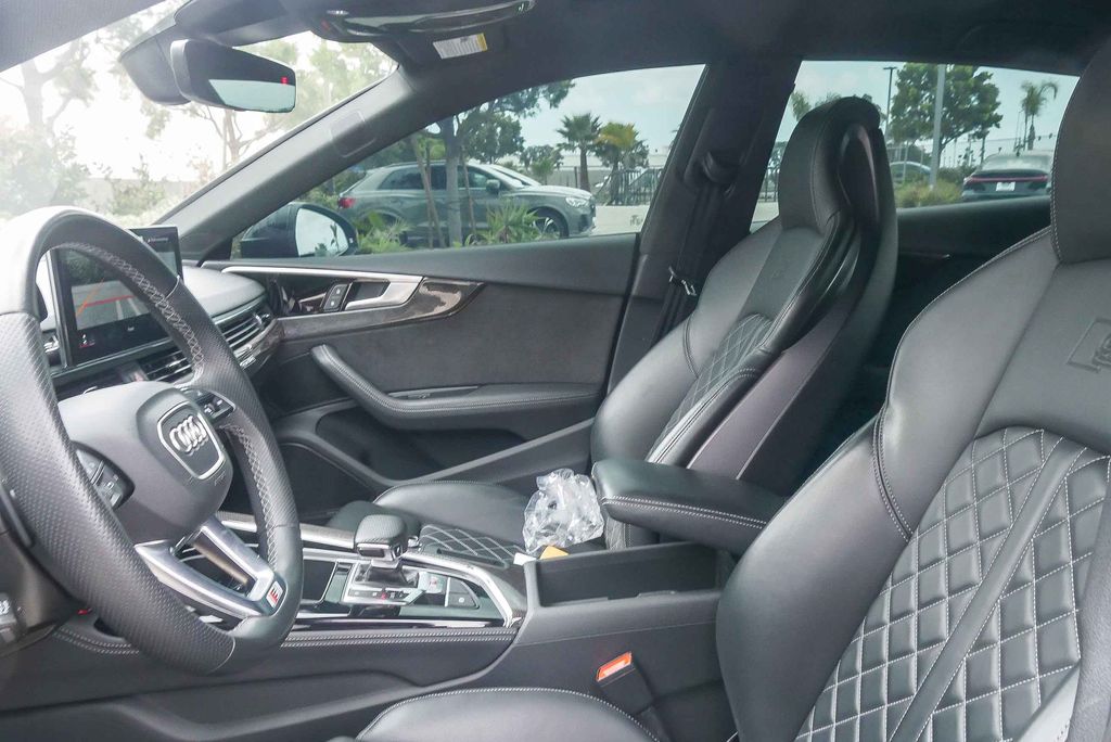 Thumbnail: 2023 Audi S5 - 8
