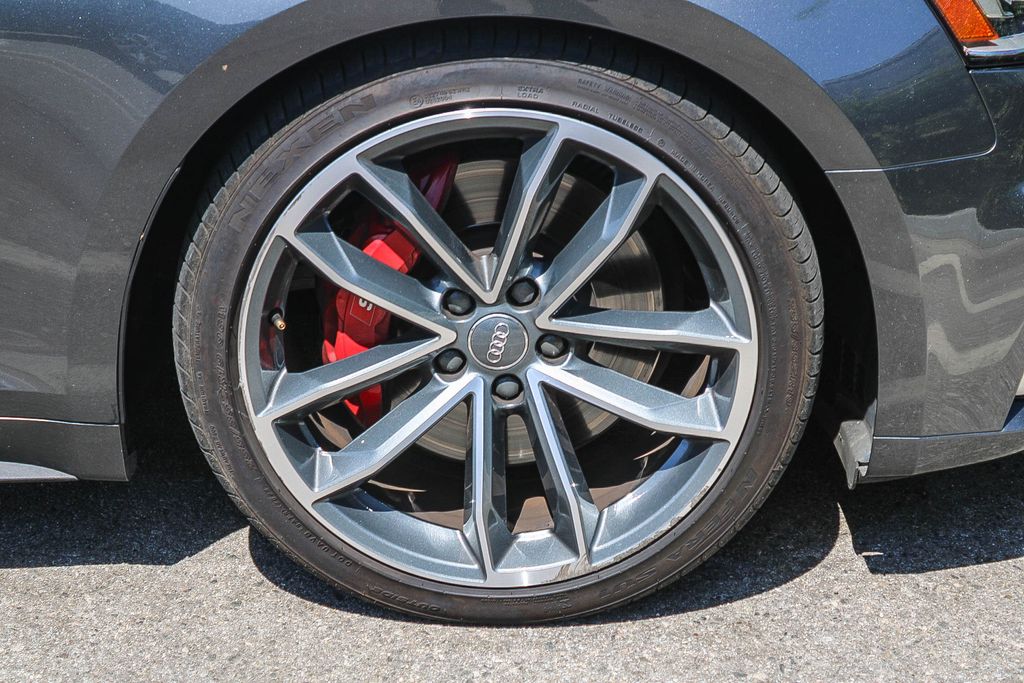 Thumbnail: 2018 Audi S5 - 17