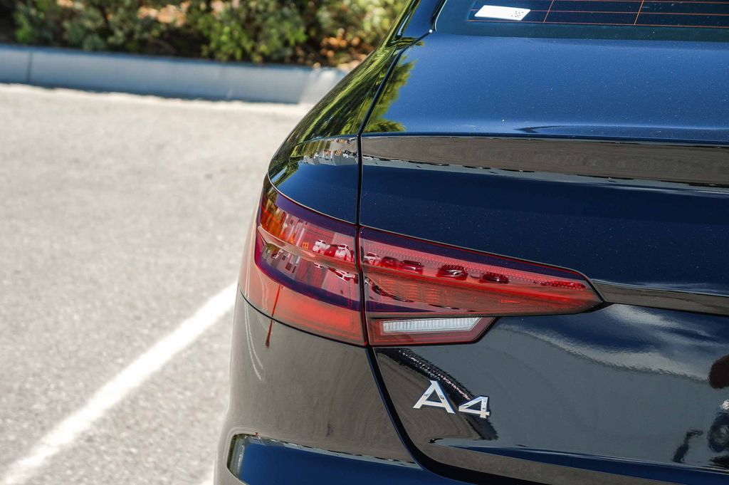 Thumbnail: 2018 Audi A4 - 16