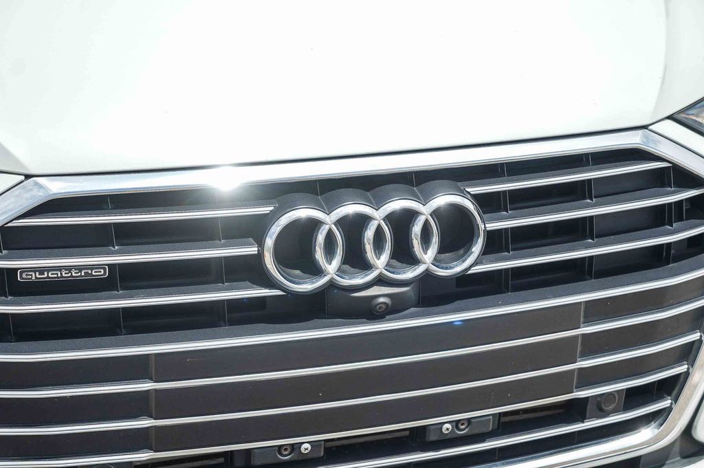 Thumbnail: 2019 Audi A6 - 6