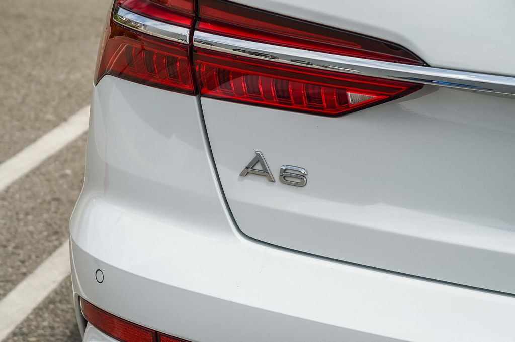 Thumbnail: 2019 Audi A6 - 17