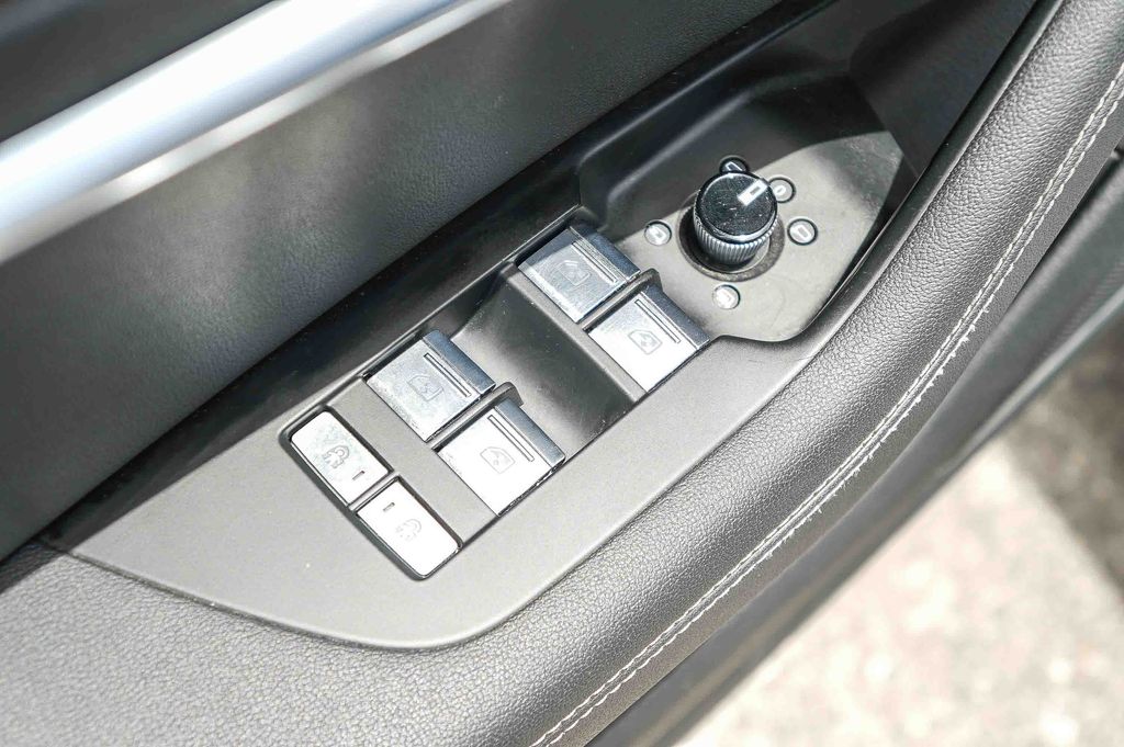 Thumbnail: 2019 Audi A6 - 19