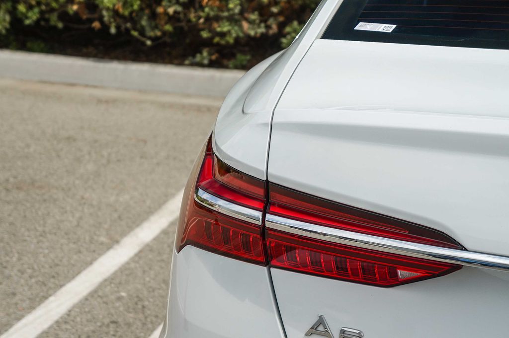 Thumbnail: 2019 Audi A6 - 16
