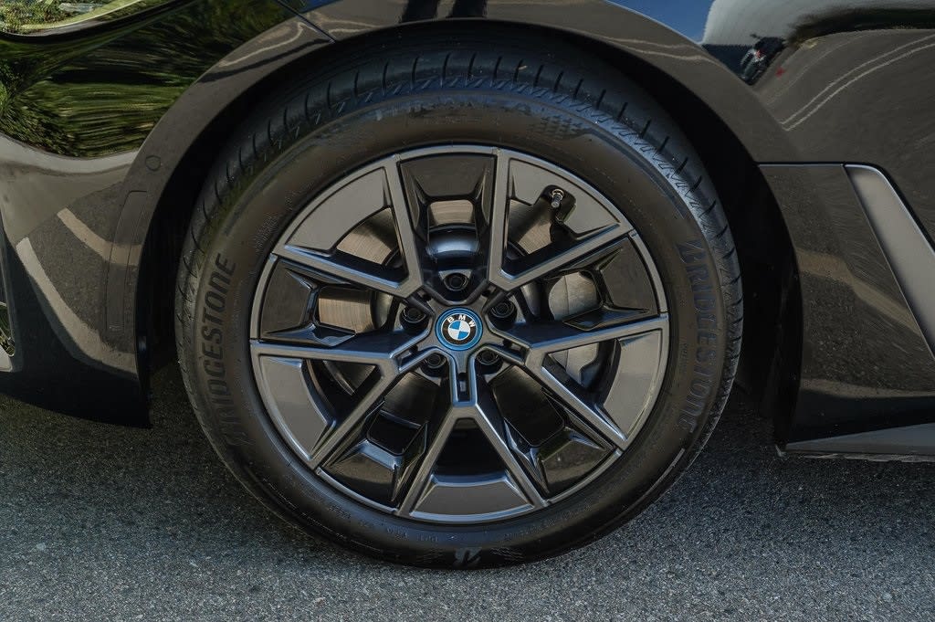 Thumbnail: 2024 BMW i4 - 7