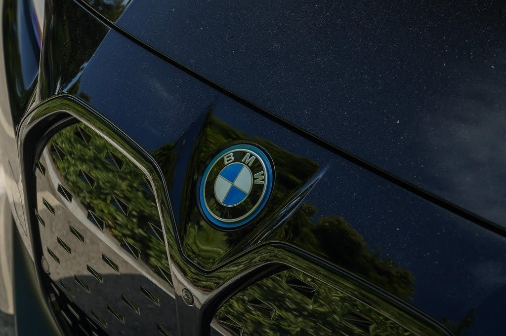 Thumbnail: 2024 BMW i4 - 17