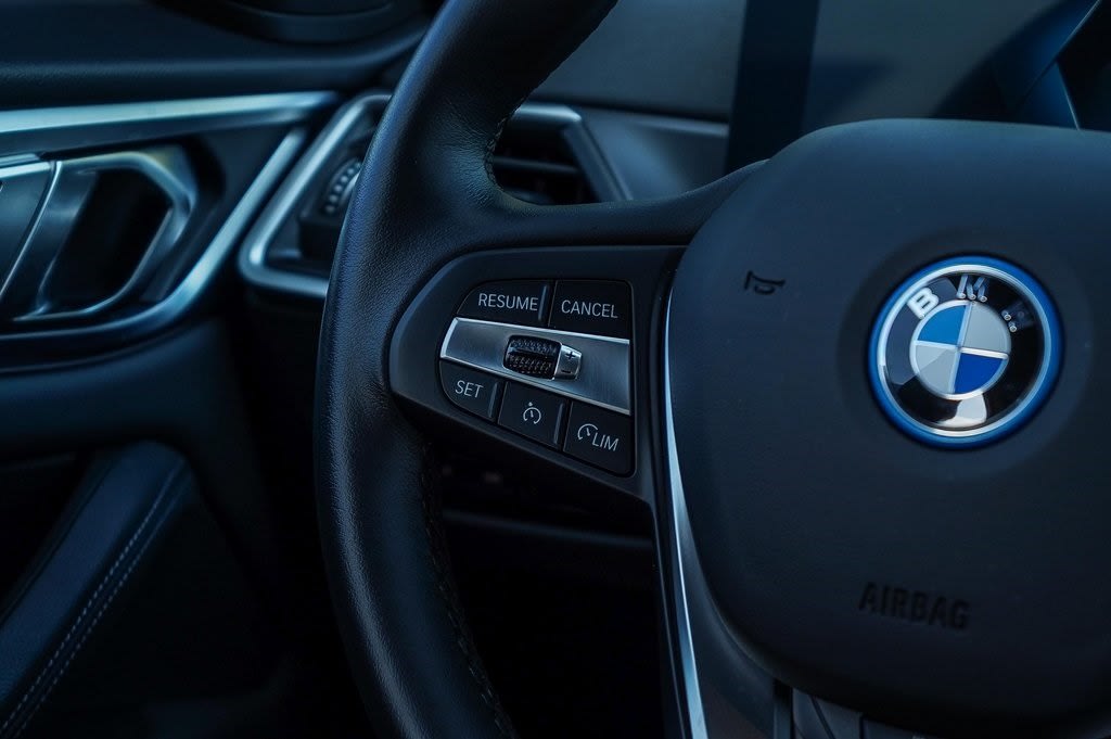 Thumbnail: 2024 BMW i4 - 24
