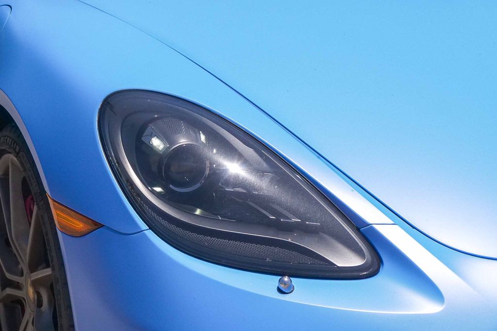 Thumbnail: 2024 Porsche 718 Boxster - 12
