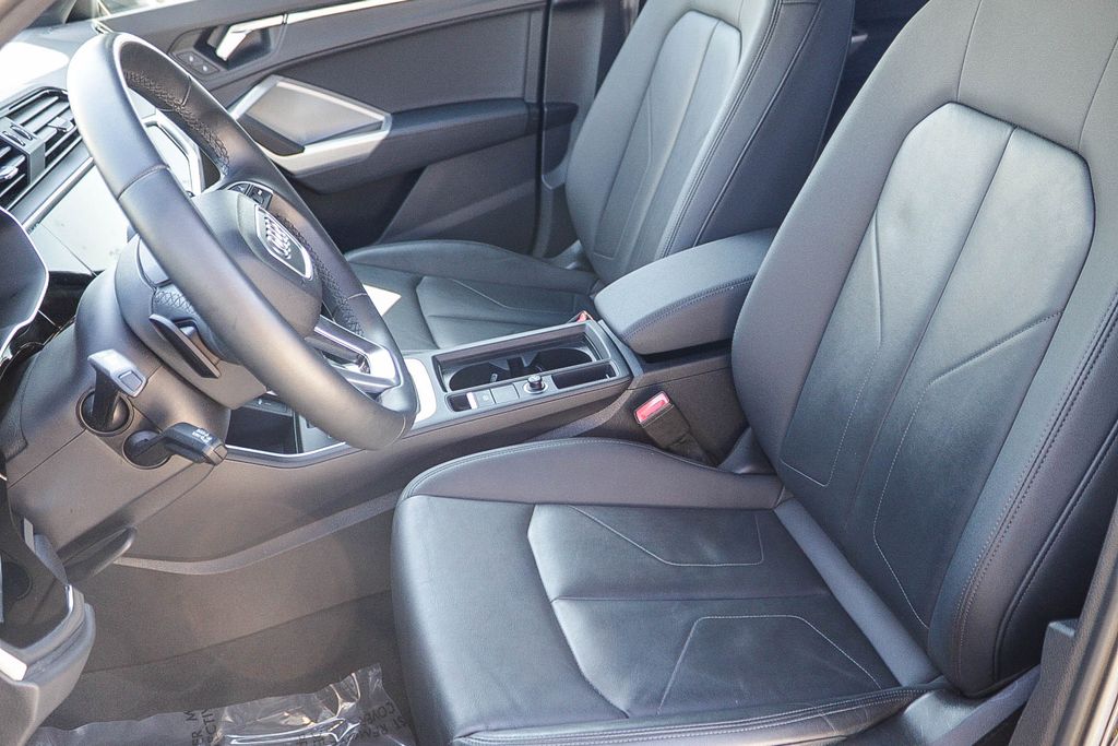 Thumbnail: 2019 Porsche Cayenne - 11