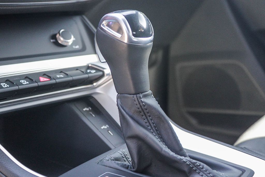 Thumbnail: 2019 Porsche Cayenne - 23
