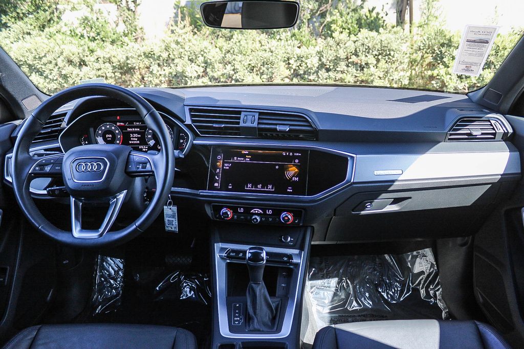 Thumbnail: 2019 Porsche Cayenne - 2