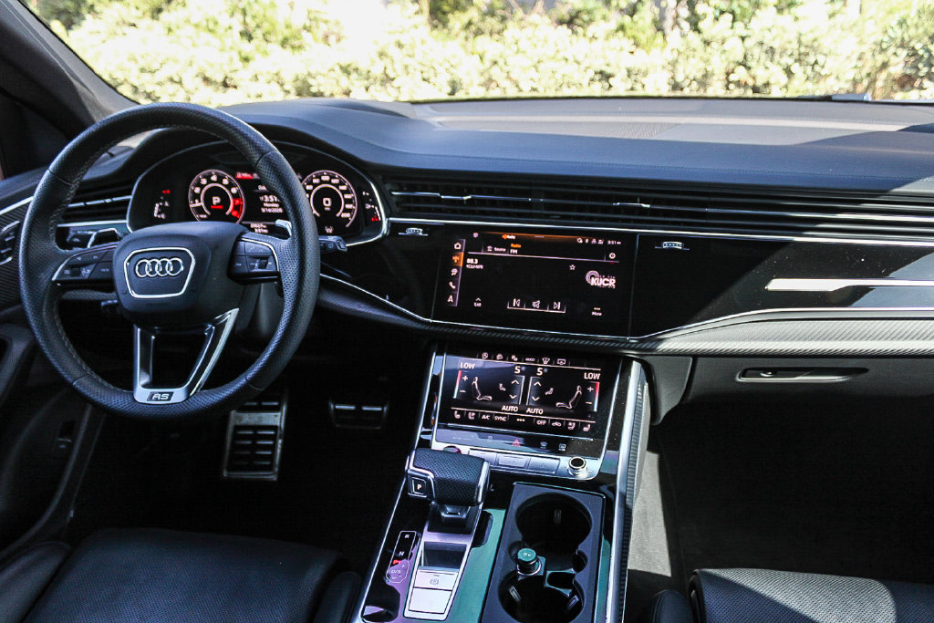 Thumbnail: 2025 Audi RS Q8 - 2