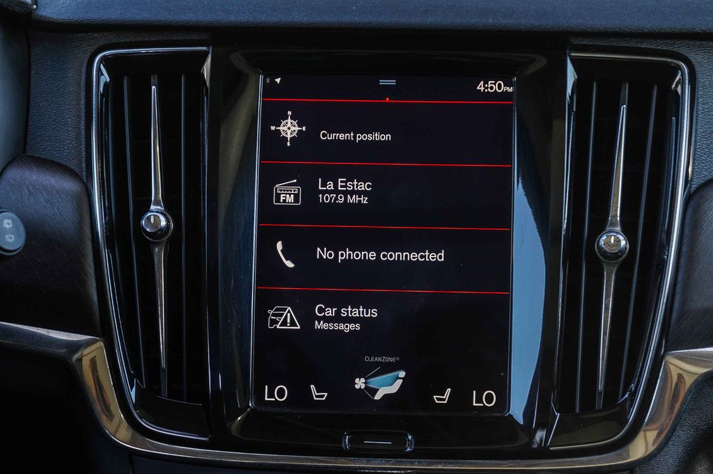 Thumbnail: 2018 Volvo V90 - 22