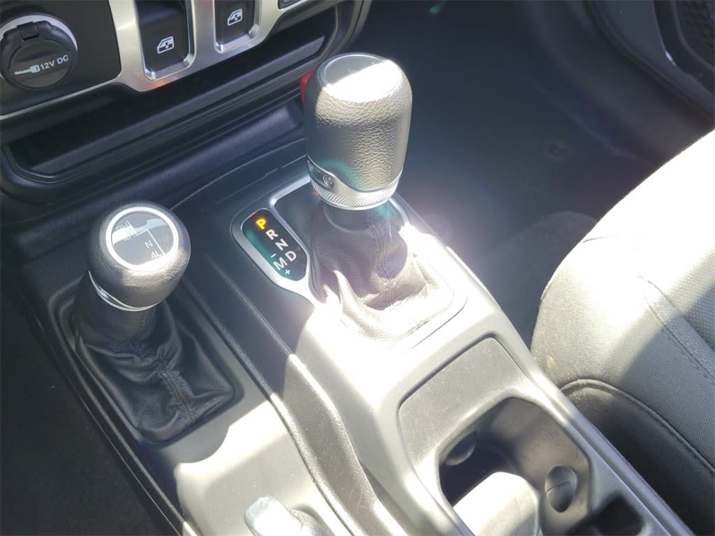 2020 Jeep Wrangler Sport 13