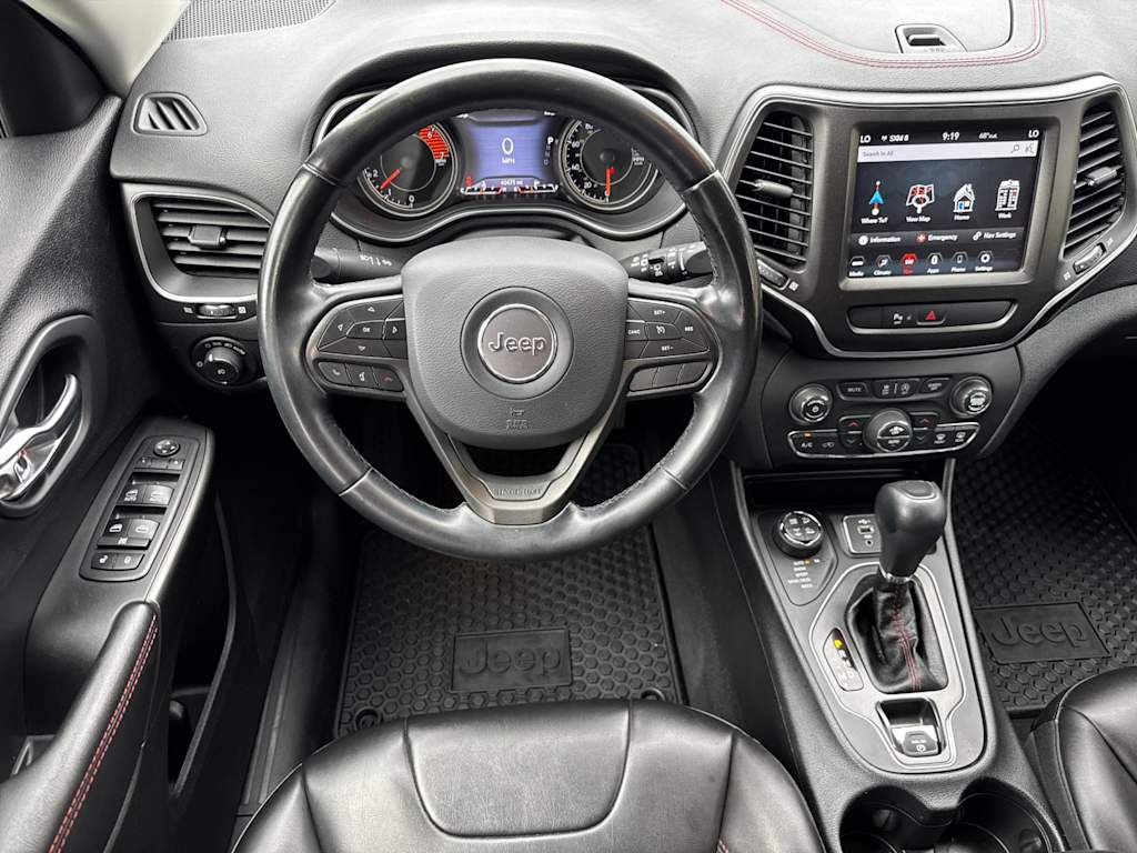 Thumbnail: 2020 Jeep Cherokee - 11