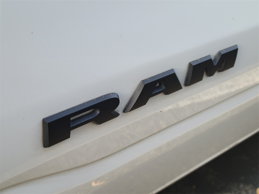 Thumbnail: 2025 RAM 1500 - 3
