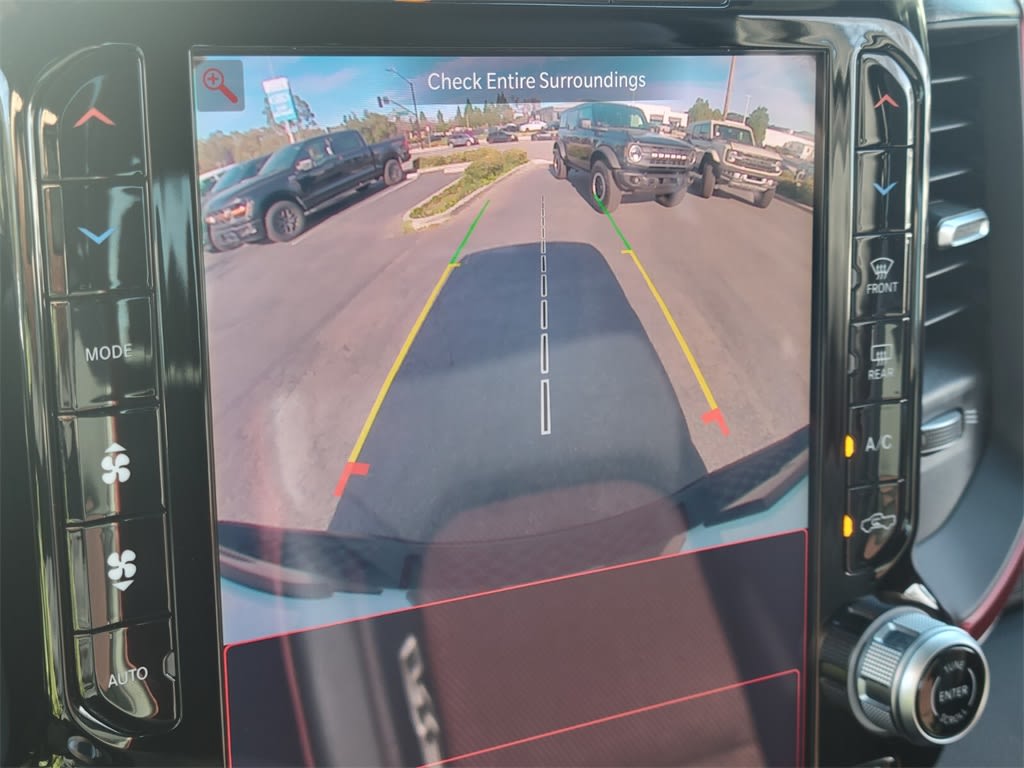 Thumbnail: 2025 RAM 1500 - 9