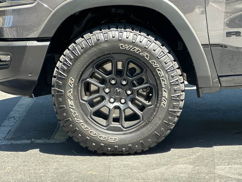 Thumbnail: 2026 RAM 1500 - 7