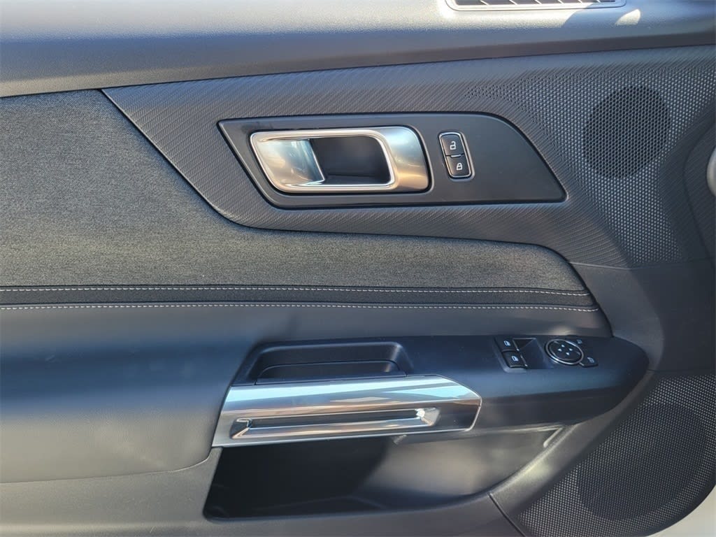 Thumbnail: 2025 Ford Mustang - 20