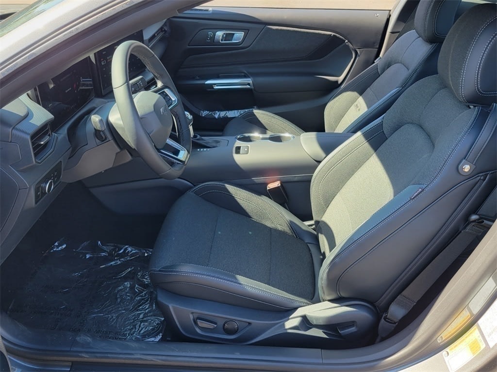 Thumbnail: 2025 Ford Mustang - 8