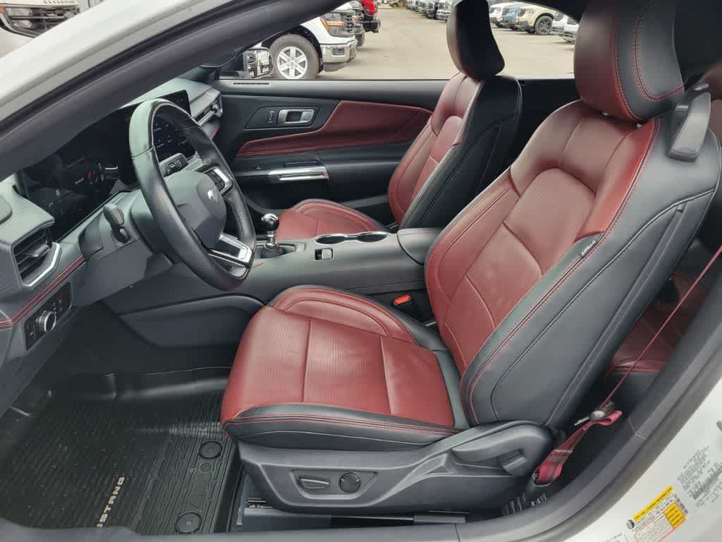 Thumbnail: 2025 Ford Mustang - 8