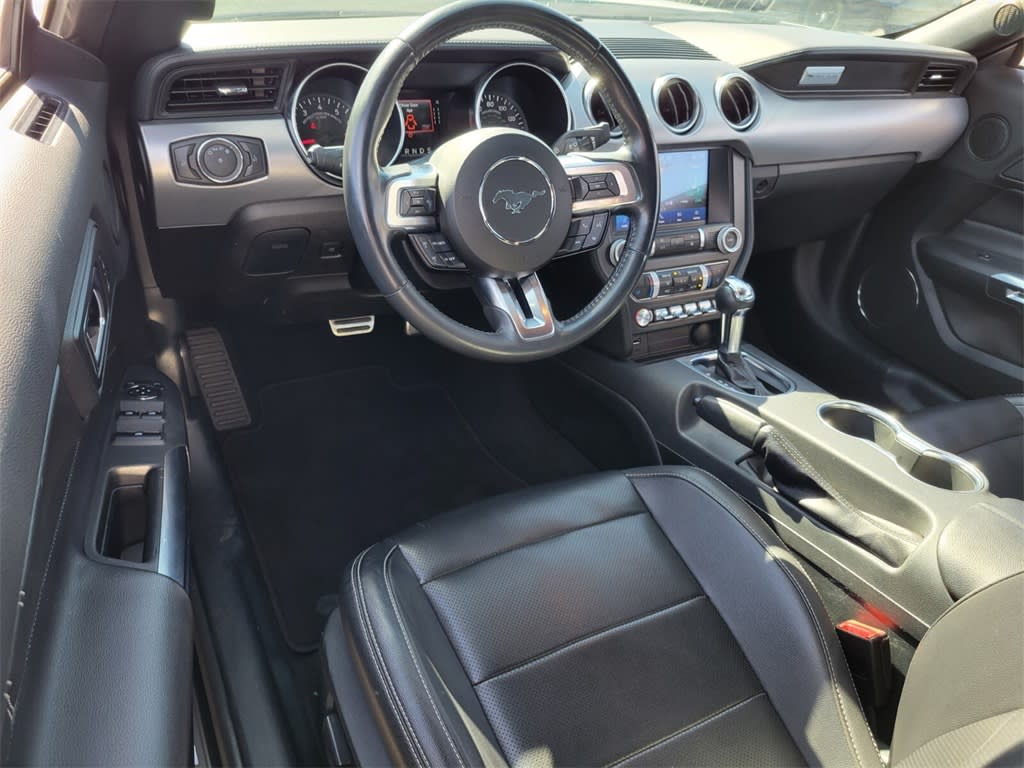 2023 Ford Mustang  2