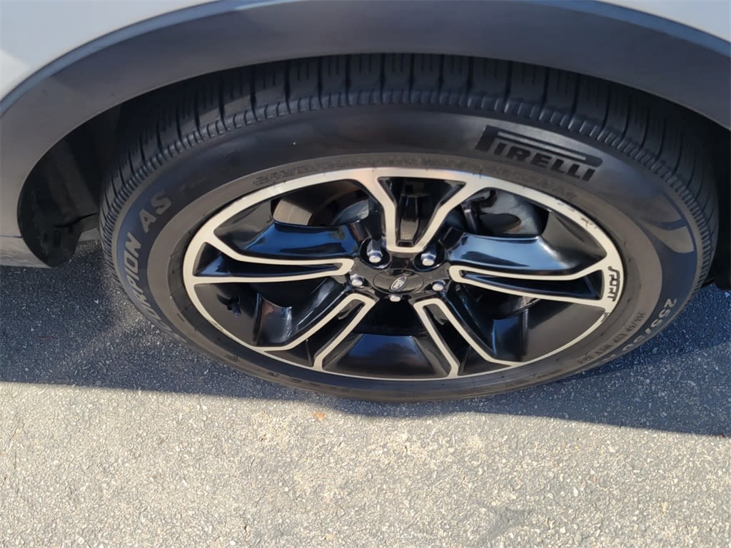 Thumbnail: 2015 Ford Explorer - 9