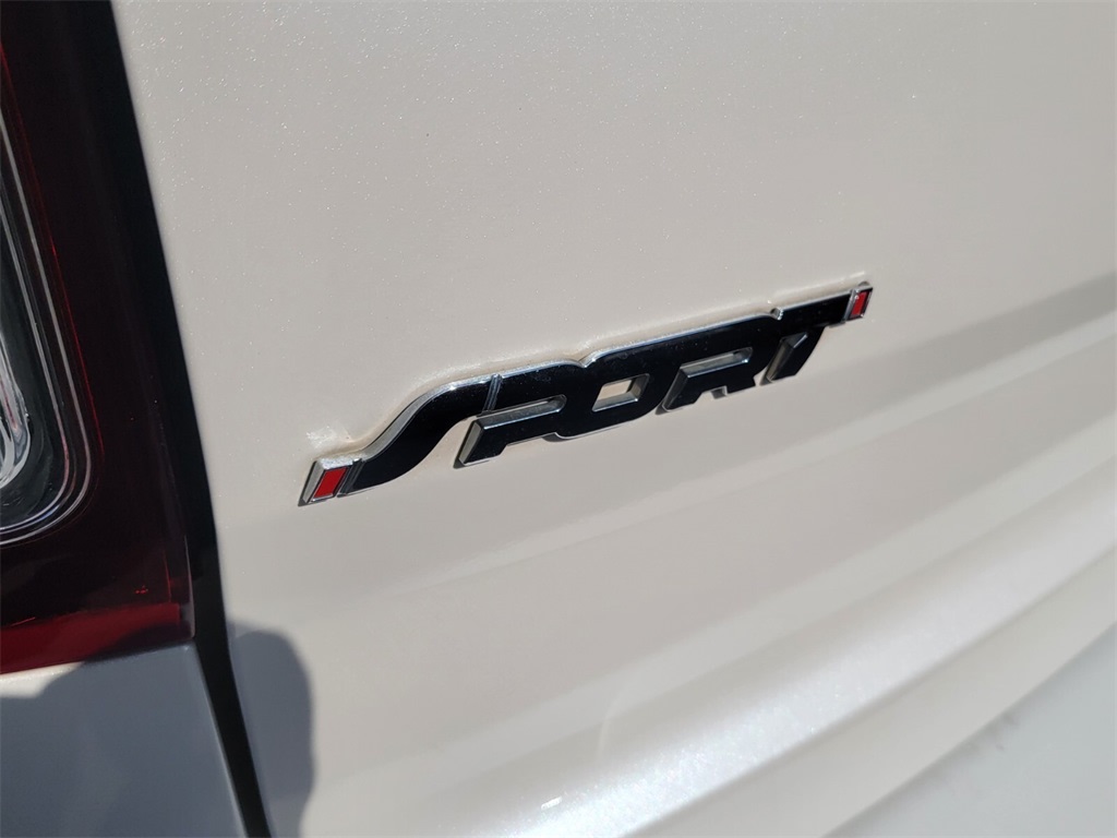 Thumbnail: 2015 Ford Explorer - 5
