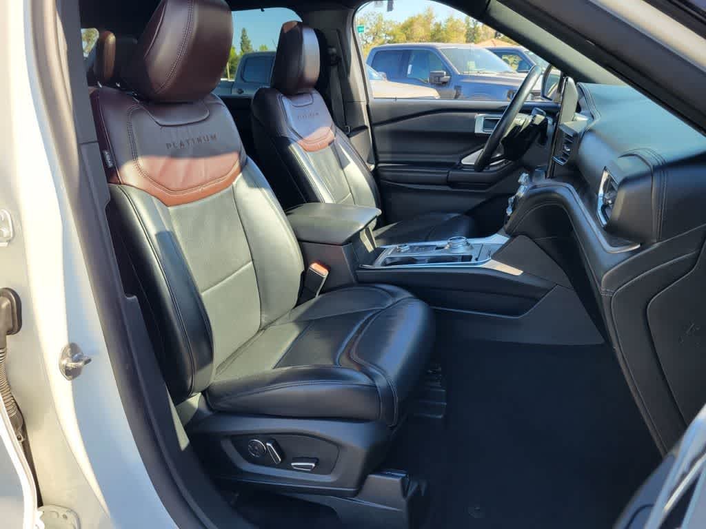 Thumbnail: 2020 Ford Explorer - 11