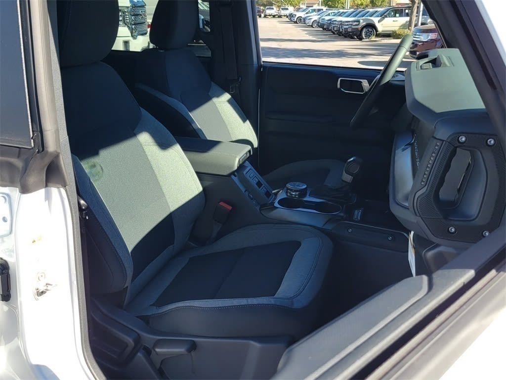 Thumbnail: 2025 Ford Bronco - 10