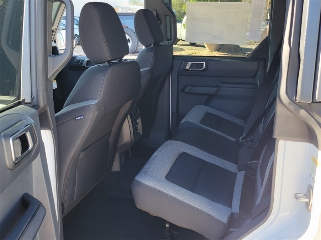 Thumbnail: 2025 Ford Bronco - 11