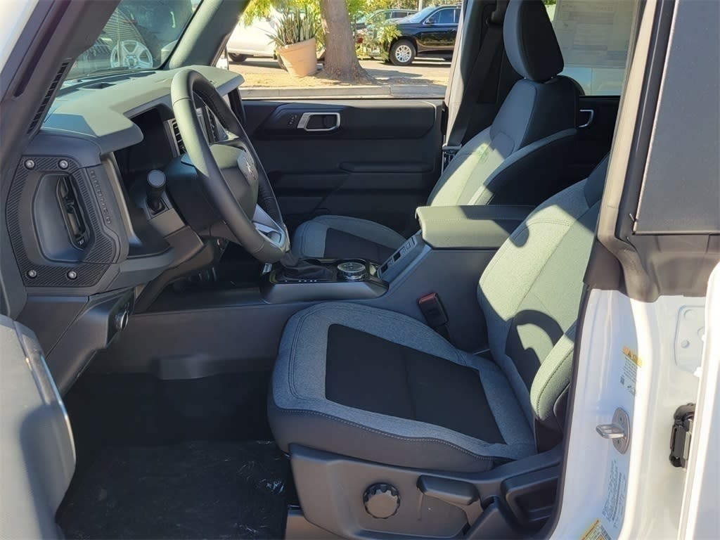 Thumbnail: 2025 Ford Bronco - 9