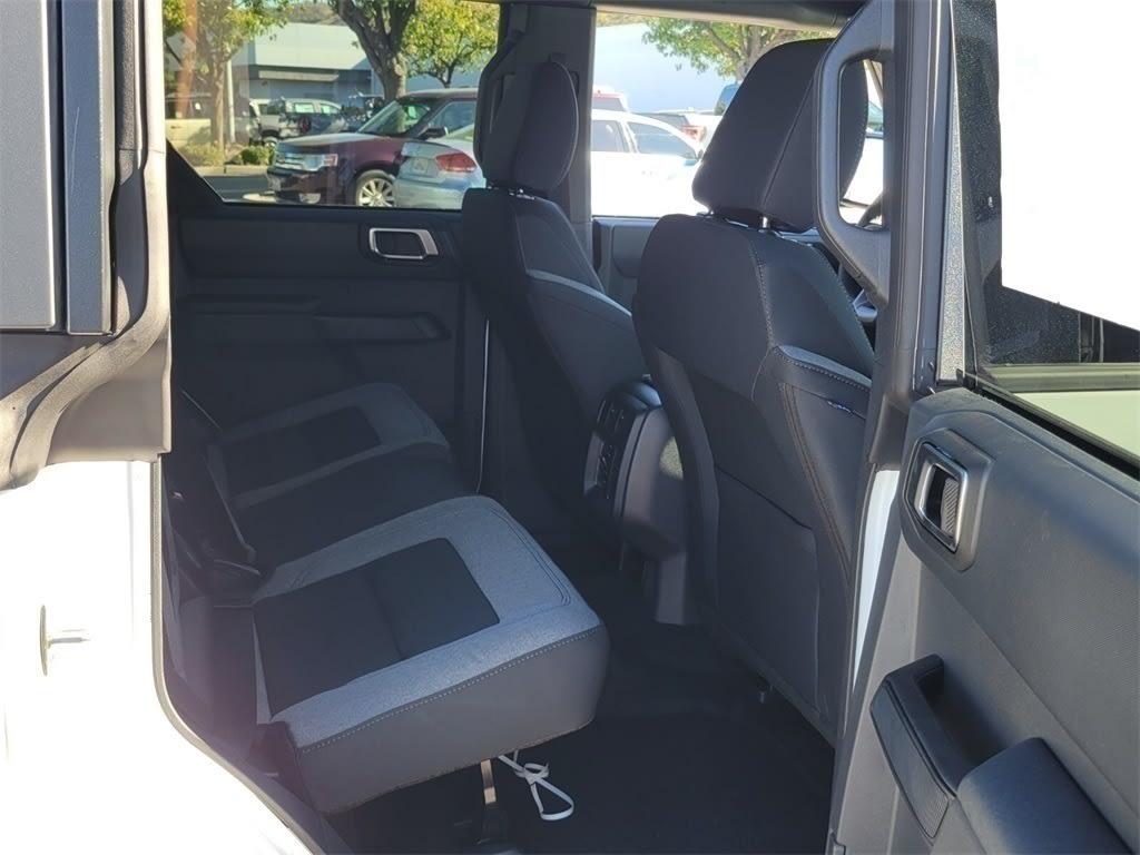 Thumbnail: 2025 Ford Bronco - 18