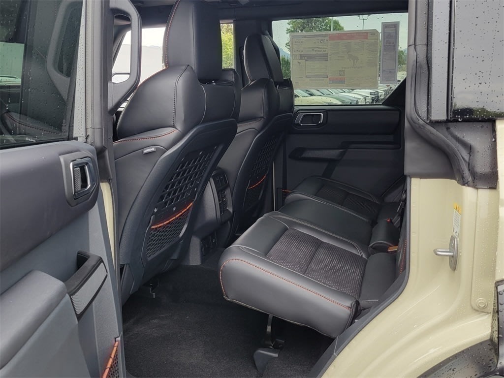 Thumbnail: 2025 Ford Bronco - 11