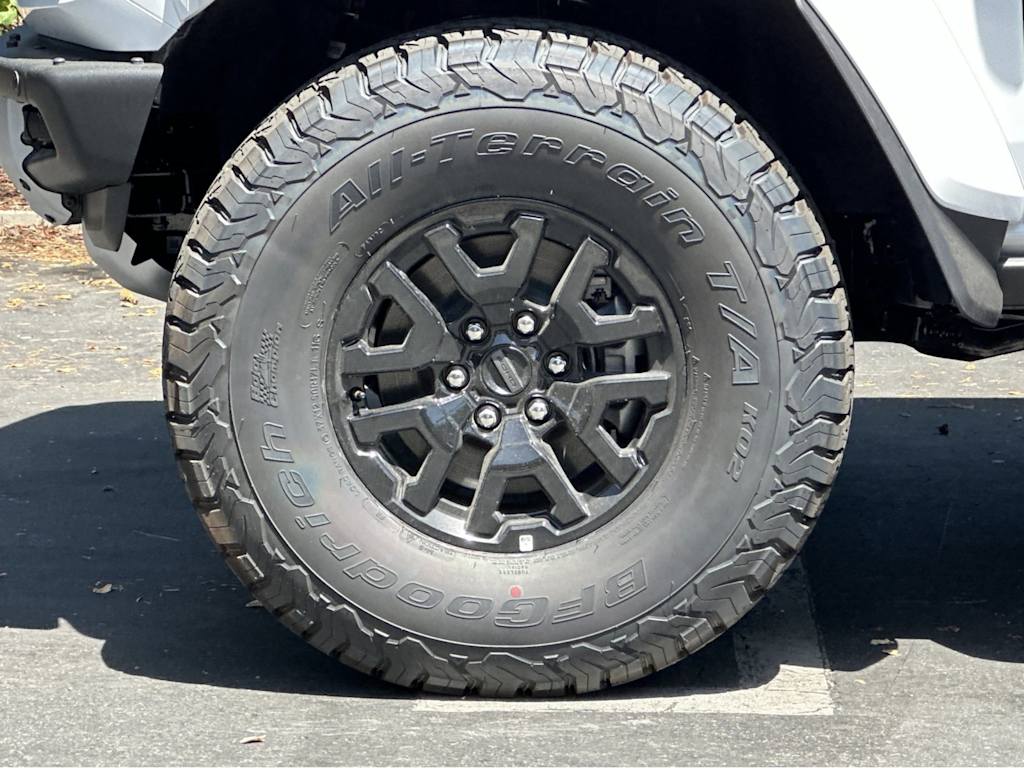 Thumbnail: 2026 Ford Bronco - 5